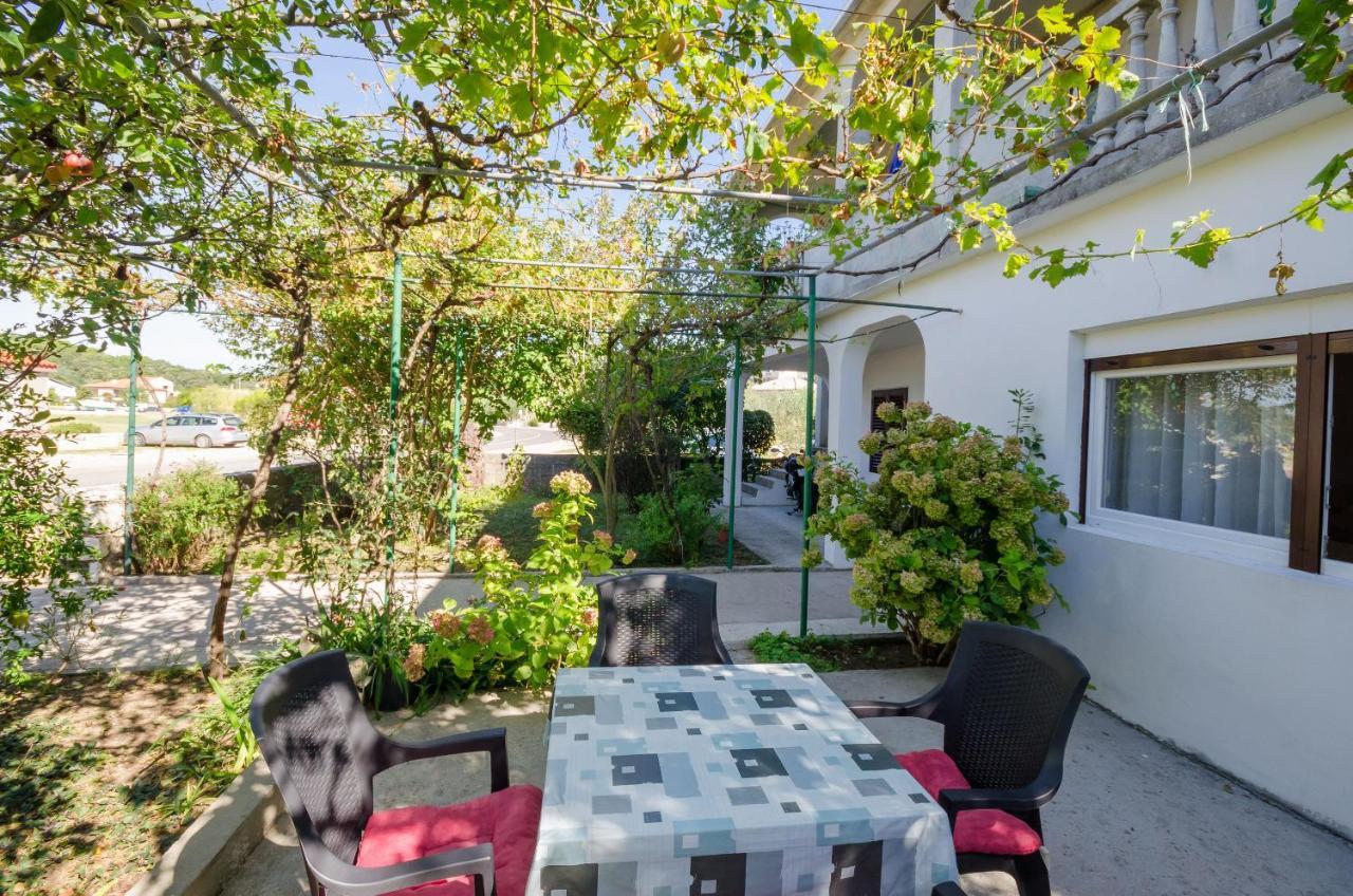 Apartment Ruza Лопар Экстерьер фото